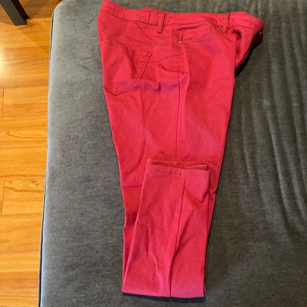 Ladies jeans their not juniors